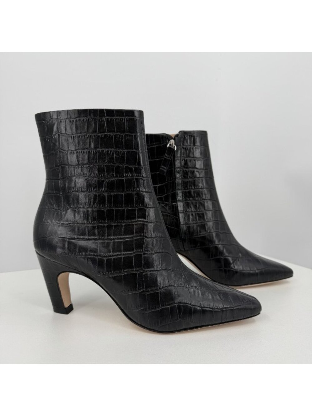 Everlane The Short Banana Heel Boot in Black Crocodile Leather 5.5 Ankle Zip
